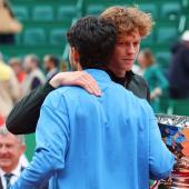 Jannik Sinner äußerte sich über die Verletzung seines größten Konkurrenten. © AFP / VALERY HACHE