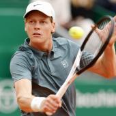 Jannik Sinner trifft im Finale auf Carlos Alcaraz. © ANSA / SEBASTIEN NOGIER