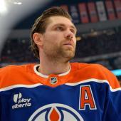 Leon Draisaitl stand beim Playoff-Auftakt der Oilers im Mittelpunkt. © APA / LEILA DEVLIN