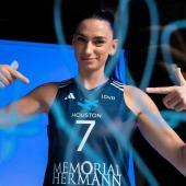 Raphaela Folie mit Trikotnummer 7 spielt für Houston.