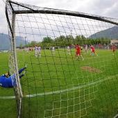 Der SportNews-Spitzler ist wieder da: An diesem Wochenende waren unsere Kameras bei den Oberliga-Partien Gröden gegen Partschins (0:3), Tramin gegen Bozner FC (2:3) und Terlan gegen Olimpia Meran (0:2) vor Ort. Vor allem das dritte Tor von Bozner-FC-Ass Mattia Zeni nach einer herrlichen Eckballvariante war sehenswert. © stol