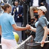 Alexander Zverev (links) hatte in den letzten Duellen gegen Jannik Sinner keine Chance. © ANSA / CHEMA MOYA