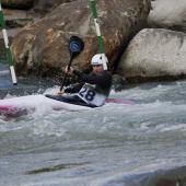 Carolin Schaller auf der Etsch.