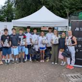Das Gruppenfoto mit allen Gewinnern und Gewinnerinnen in Kaltern.