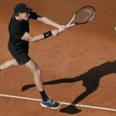 Jannik Sinner hat den erstmaligen Turniersieg in Rom im Visier. © APA/afp / TIZIANA FABI