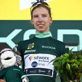 Lorena Wiebes ist vom Giro d'Italia ausgeschlossen worden. © APA/afp / JULIEN DE ROSA