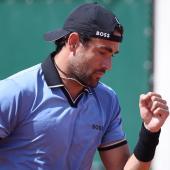 Matteo Berrettini ballt die faust. © ANSA / CHRISTOPHE PETIT TESSON