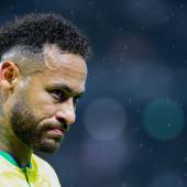 Neymar fährt zur Weltmeisterschaft. © APA/afp / LOU BENOIST