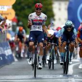 Paul Magnier (links) sprintete als Erster ins Ziel. © APA/afp / LUCA BETTINI