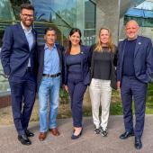 Rainer Senoner (r.) und seine Grödner Delegation präsentierte auch die WM 2031.