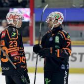 Top-Verteidiger Nick Bailen (r.) wechselt von Graz nach Wien. © GEPA pictures/ Hans Oberlaender