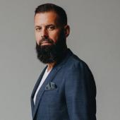 Der HC Mailand hat das Arbeitsverhältnis mit Sportdirektor Viktor Szelig am Mittwoch bekannt gegeben.