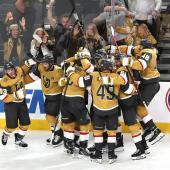 Die Vegas Golden Knights im Freudentaumel. © APA / ETHAN MILLER