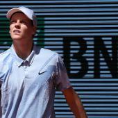 Jannik Sinner bereitet sich auf Wimbledon vor. © APA/afp / ALAIN JOCARD