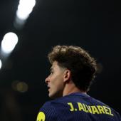 Julián Álvarez ist ein großer Name auf dem Transfermarkt. © AFP / ADRIAN DENNIS