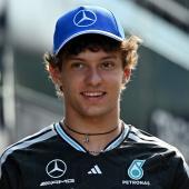 Kimi Antonelli ist gewappnet. © APA/afp / ANDREJ ISAKOVIC