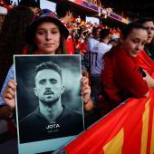 Mitfavorit Portugal ist mit einem besonderen Andenken an den tödlich verunglückten Nationalspieler Diogo Jota zur Fußball-WM gereist. © ANSA / NUNO VEIGA