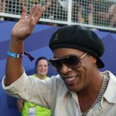 Ronaldinho steht vor dem Comeback. © APA / DARRIAN TRAYNOR