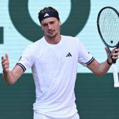 Sorgen um Alexander Zverev. © APA/afp / CARMEN JASPERSEN