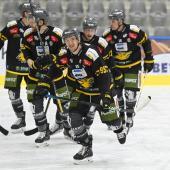 Stefan Spinell (vorne) spielte auch schon für den HC Pustertal. © Iwan Foppa