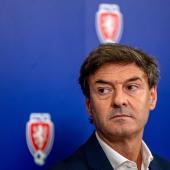 Er ist der neue Nationaltrainer Tschechiens: Santi Denia. © ANSA / MARTIN DIVISEK