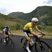 Wegen der Waldbrände kommt es zu Änderungen bei der Tour de France. © APA/afp / LOIC VENANCE