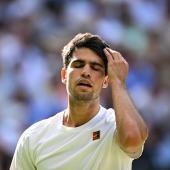 Carlos Alcaraz muss weiter pausieren. © AFP / KIRILL KUDRYAVTSEV