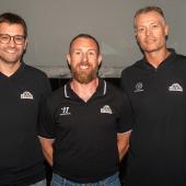 Das HCM-Trainerteam mit Chefcoach Christian Borgatello (in der Mitte). Daneben: Stefan Palla und Alexander Egger (r.).