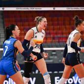 Großer Jubel bei Italiens Volleyballerinnen. © fipav