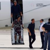 Ronaldinho stieg aus der Maschine. © ANSA / Ufficio stampa Ravenna football