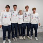 Alex Weis, Mattia Cona, Lara Pfeifer, Maxi Figl, Nicolò Toffanin (v.l.) bei der Vorstellung in Bozen. © Plopp