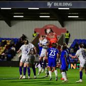 Die Austria (in weiß) bot Chelsea tapfer die Stirn. © APA/afp / BEN STANSALL