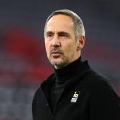 Frankfurt-Coach Adi Hütter muss weiterhin auf den ersten Heimsieg der Saison warten. © AFP / CHRISTOF STACHE