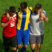 Beim 0:2 in St. Georgen hat Oberliga-Aufsteiger Naturns seinen Abwehrchef Alex Debiasi mit einem Schienbeinbruch für die nächsten Monate verloren. Hier die Ursache im Video. Zudem haben wir in der Landesliga das spektakuläre 3:3 von Latzfons Verdings gegen die Weinstraße Süd und den 3:1-Sieg von Kiens in Salurn gefilmt. © stol