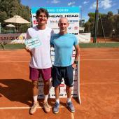 Alexander Weis (links) mit seinem Trainer Valerio Gasbarri.
