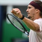 Alexander Zverev spielt das beste Jahr seiner Karriere. © APA/afp / HECTOR RETAMAL