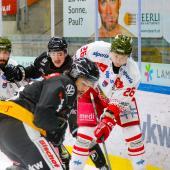Bozens Teemu Kivihalme (rechts) und Blake Hillman (links) feierten gegen Vorarlberg einen klaren Sieg. © Dorner Joe