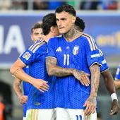 Gianluca Scamacca hat den ersten Treffer des Abends erzielt. © APA/afp / ALBERTO PIZZOLI