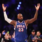 LeBron James feierte mit Philadelphia einen Sieg. © APA / EMILEE CHINN