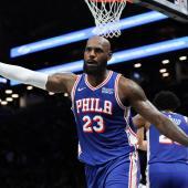 LeBron James im Trikot der Philadelphia 76ers. © APA / ISHIKA SAMANT