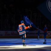 Leon Draisaitl ist bereits in einer bestechenden Form. © APA / LEILA DEVLIN