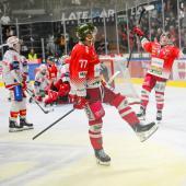 Matt Bradley und die Foxes konnten gegen Klagenfurt reihenweise jubeln. © HCB/Manfred Mair
