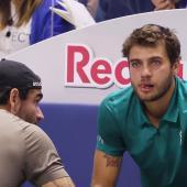 Matteo Berrettini tröstete seinen Landsmann Flavio Cobolli in Wien. © Felice Calabrò