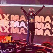 Max Verstappen fuhr allen davon. © APA/afp / LILLIAN SUWANRUMPHA