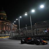 Max Verstappen hat in Singapur einen kühlen Kopf bewahrt. © APA/afp / ANTHONY WALLACE