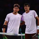 Rafael Jodar (r.) gehört zu den Shootingstars schlechthin im Tennis-Zirkus. Im Shanghai-Endspiel musste er seinem Landsmann Alejandro Davidovich Fokina aber den Vortritt lassen. © ANSA / ALEX PLAVEVSKI
