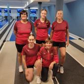 Tirol Mutspitz hat Villnöß im Topspiel besiegt. Hinten von links Helene Gamper, Sara Waldner und Dora Rinner; vorne von links Silvia Gaiser und Margot Daldoss. Es fehlt Christine Obrist. © privat