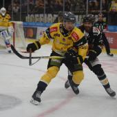 Der HC Pustertal (in gelb) musste sich auch gegen die Vienna Capitals geschlagen geben. © Vienna Capitals/Johann Pittner