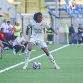Vasco Lopes (am Ball) flog mit einer Roten Karte vom Platz. © FC Südtirol