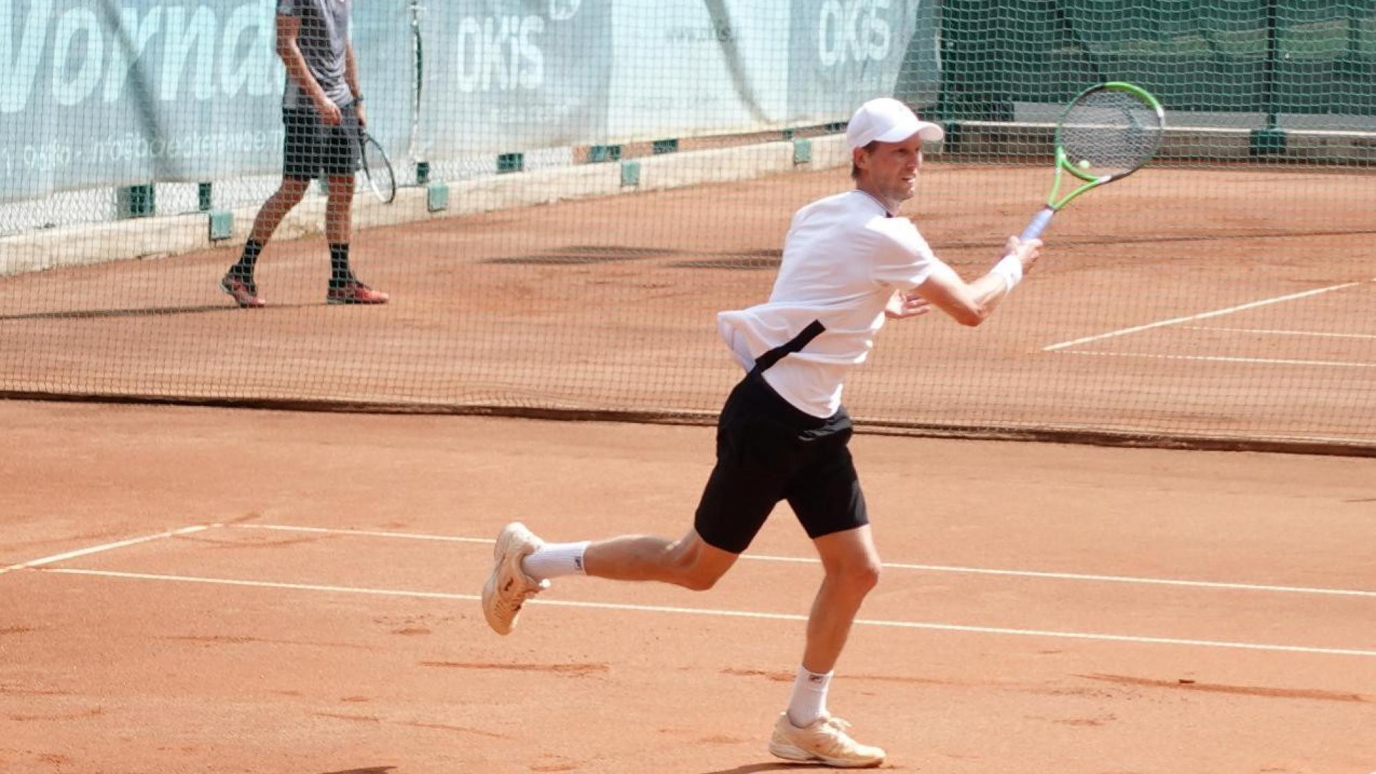 Andreas-Seppi-h-lt-Wort-und-Kaltern-steigt-auf
